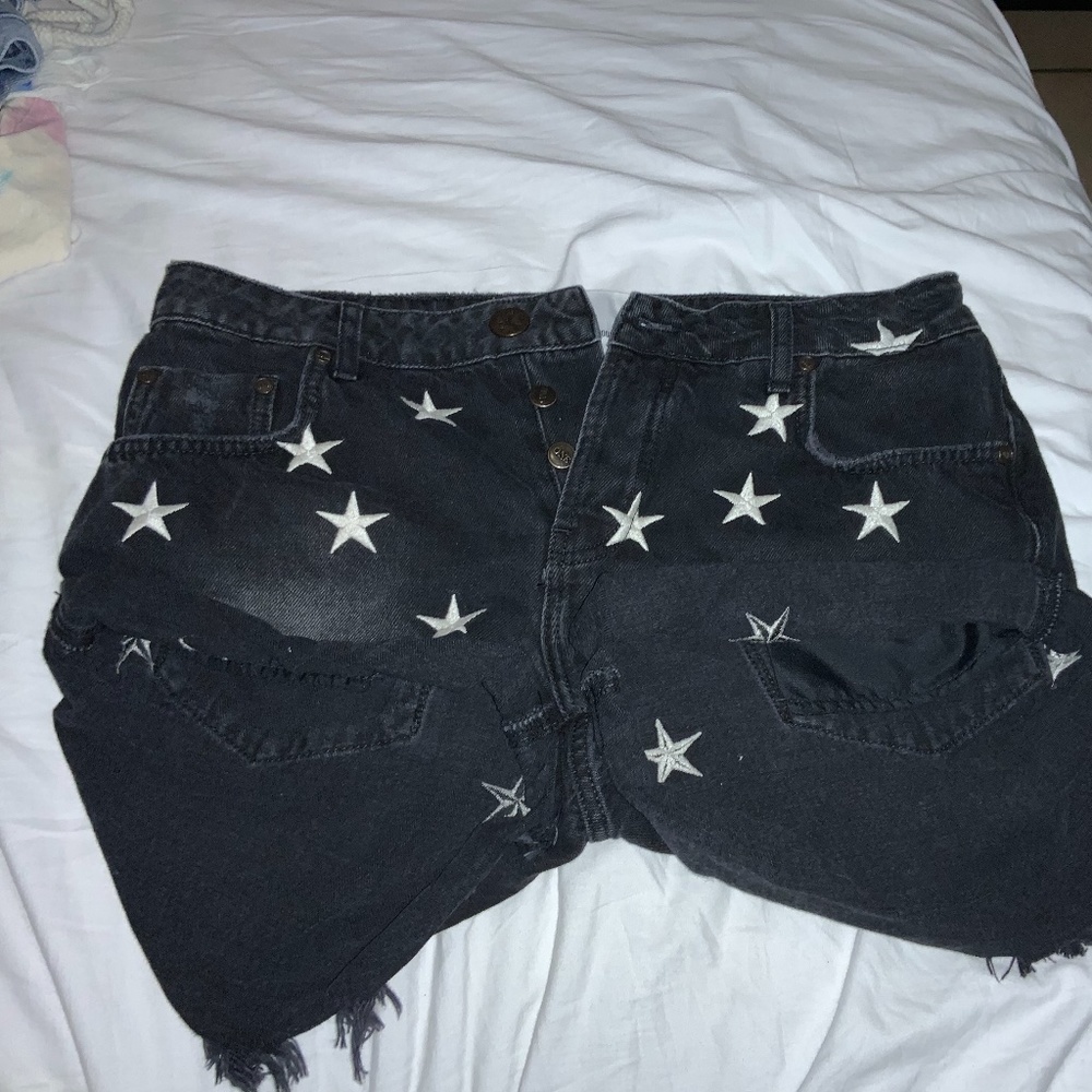 Black 1 teaspoon with stars